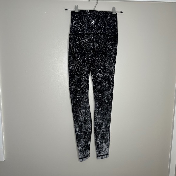 Lululemon Women's Wunder Under Hi-Rise Tight Alouette Pant 4‎ Alpine Black White - Picture 6 of 7